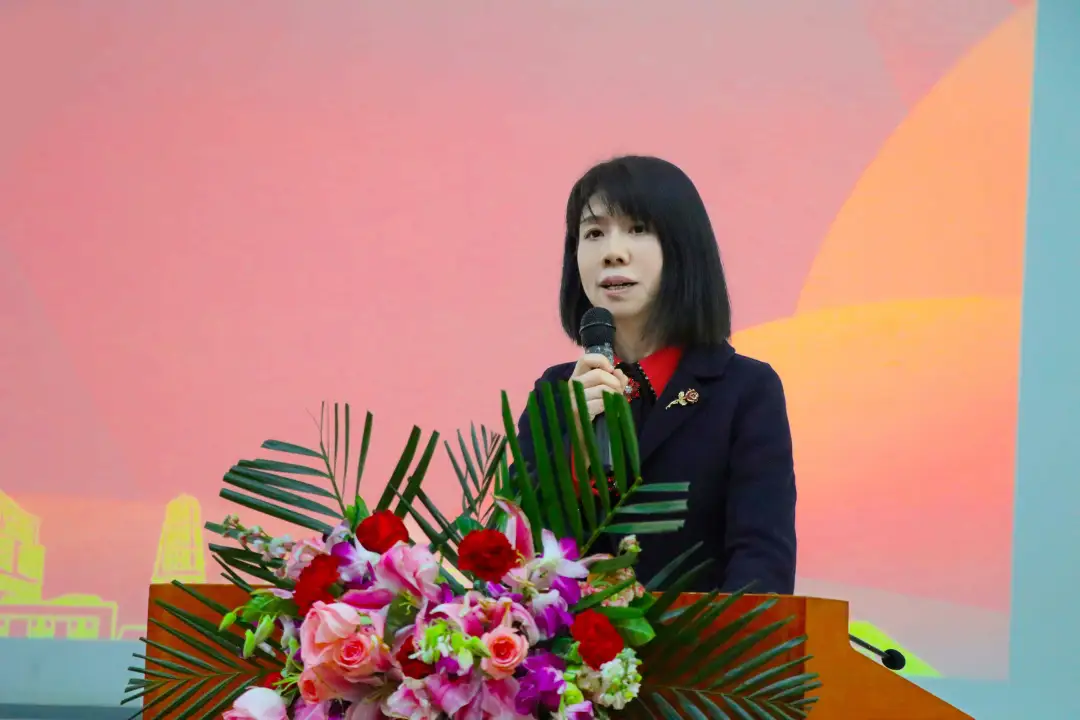 4791毛巾哥
  任翔教授.jpg