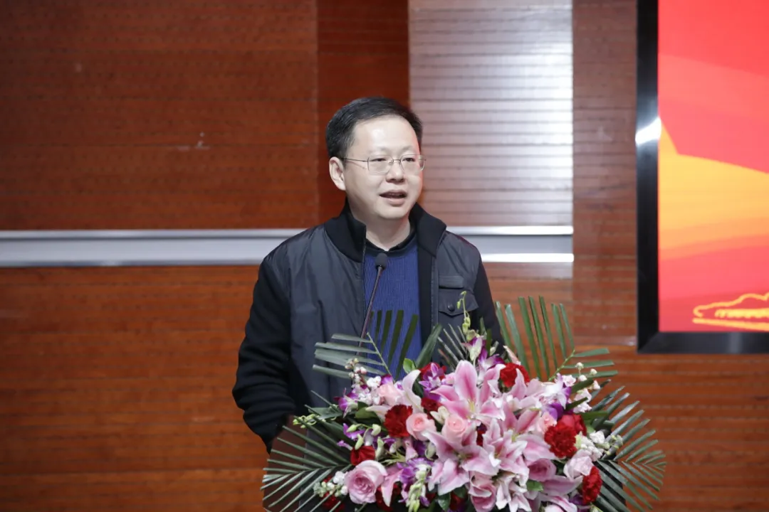 1491毛巾哥
  李煜晖教授.jpg